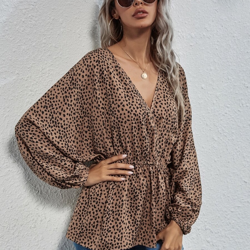 Oversized vneck dalmatian print batwing sleeve top - Picture 5 of 5